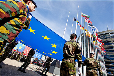 EUROPE. Armée européenne : Paris veut désamorcer les polémiques