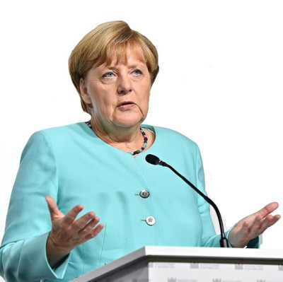 GEOPOLITIQUE :  La crise ukrainienne se réveille, Angela Merkel à la manœuvre.   