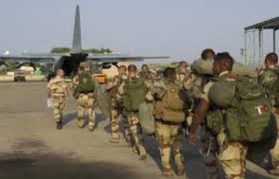 MALI : la France reporte la fin de l'opération Serval 