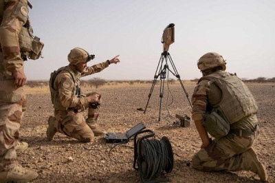 OPEX BARKHANE : Le nouveau radar de surveillance MURIN au Sahel