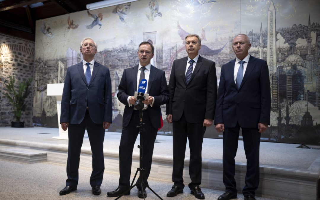 Cessez-le-feu en Ukraine : le Kremlin maintient des revendications maximalistes